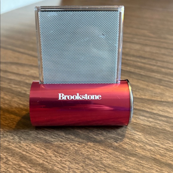 Brookstone Jimi Rocker Digital Alarm Clock - Picture 2 of 3